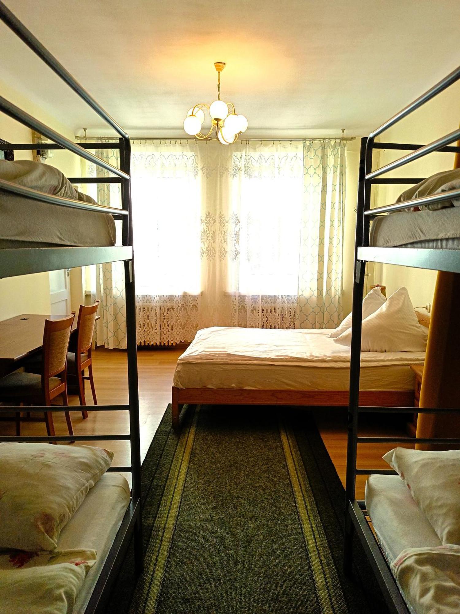 Hostel Omega Rzeszów Esterno foto